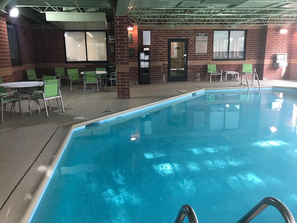 Holiday Inn Express Naperville By Ihg Kültér fotó